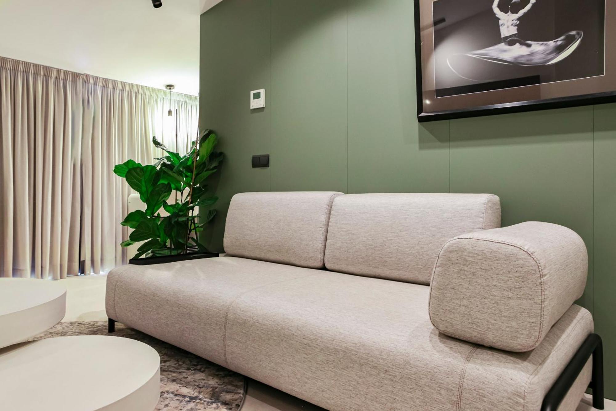 Atarazanas Suite, Atico Con Terraza Malaga Luaran gambar