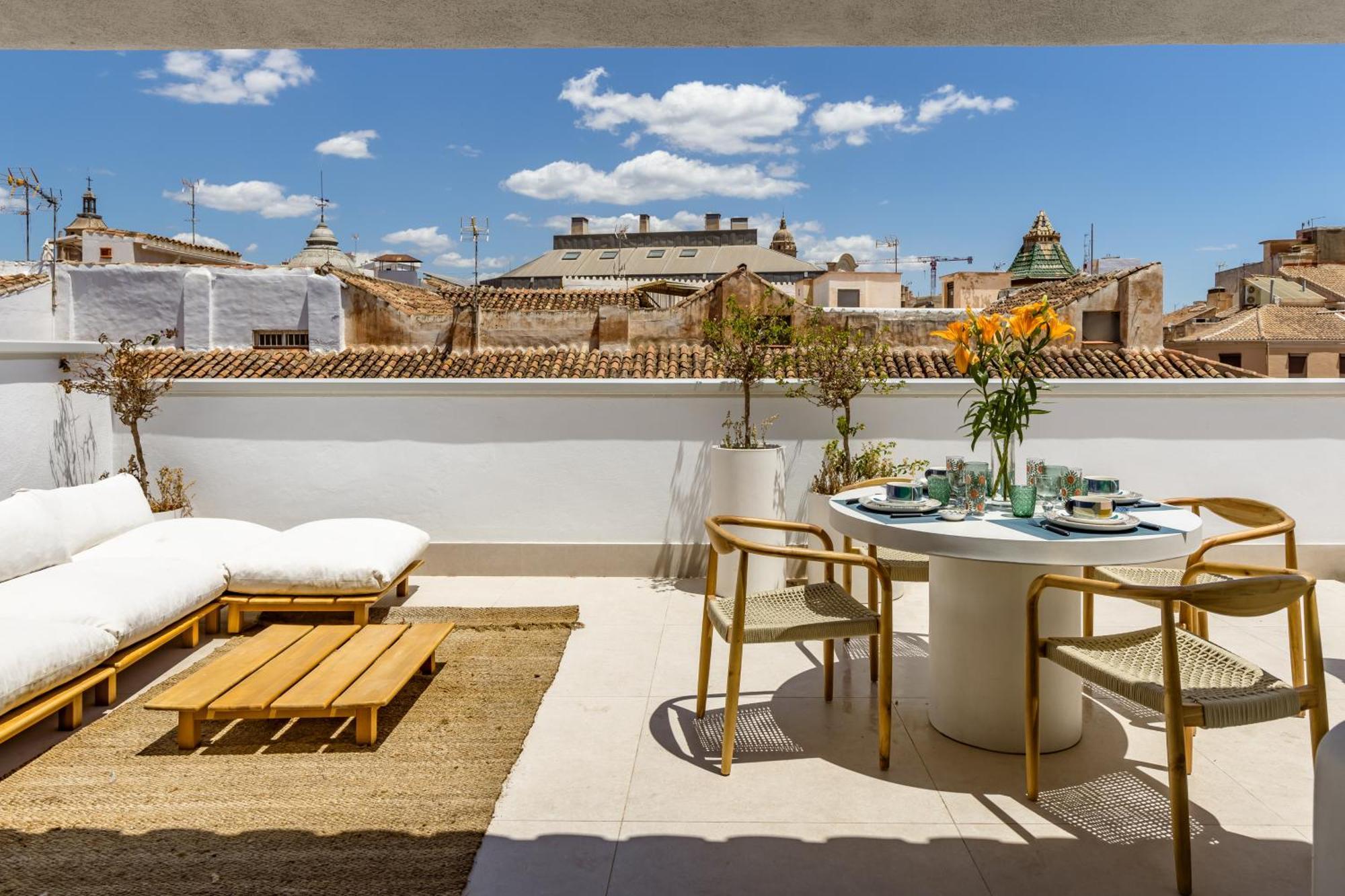 Atarazanas Suite, Atico Con Terraza Malaga Luaran gambar